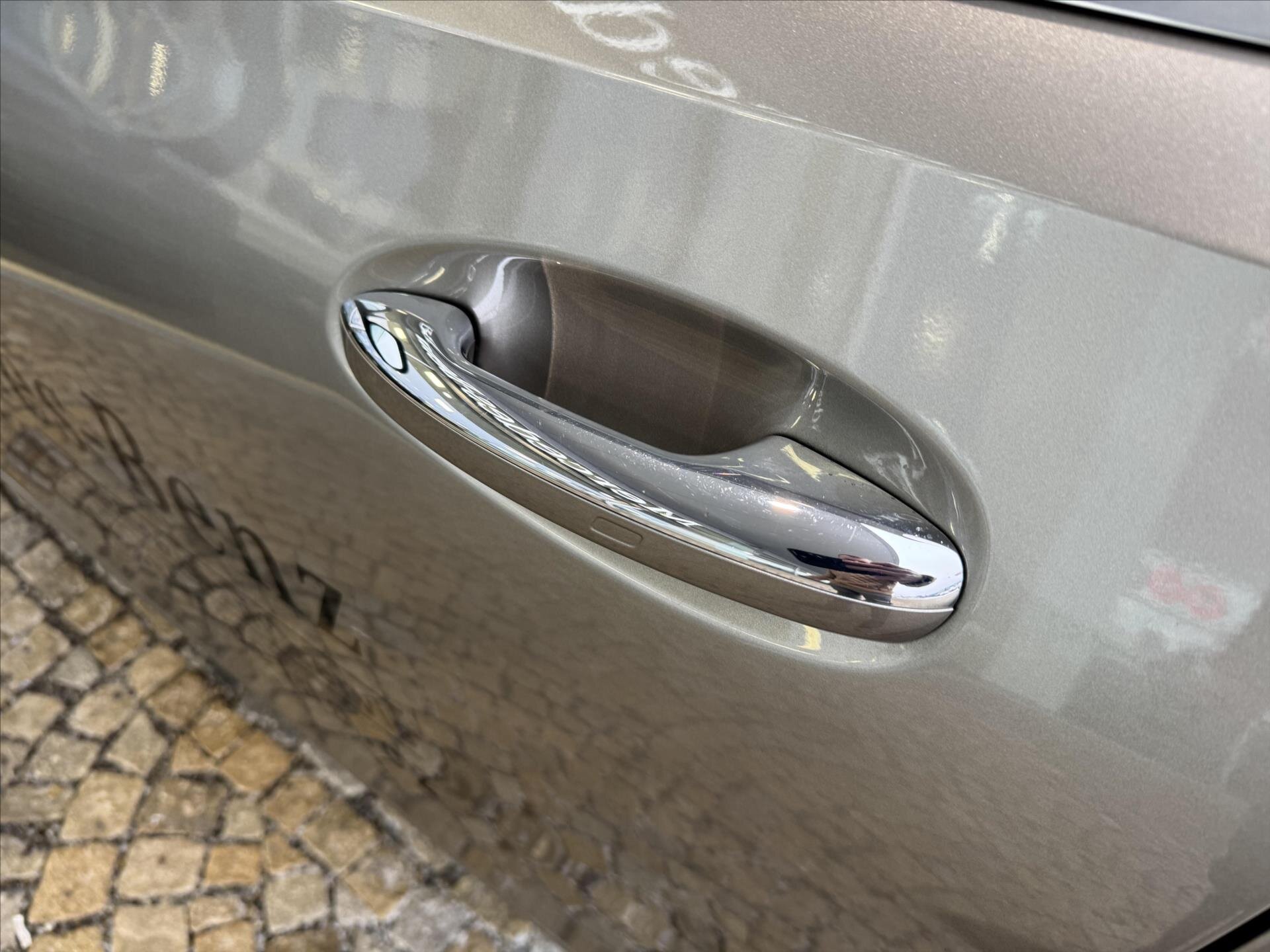 Mercedes-Benz Třídy C Sedan 2,0 l 147 kw