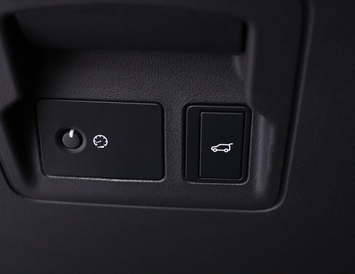 Land Rover Range Rover Velar SUV / Terénní 2,0 l 150 kw