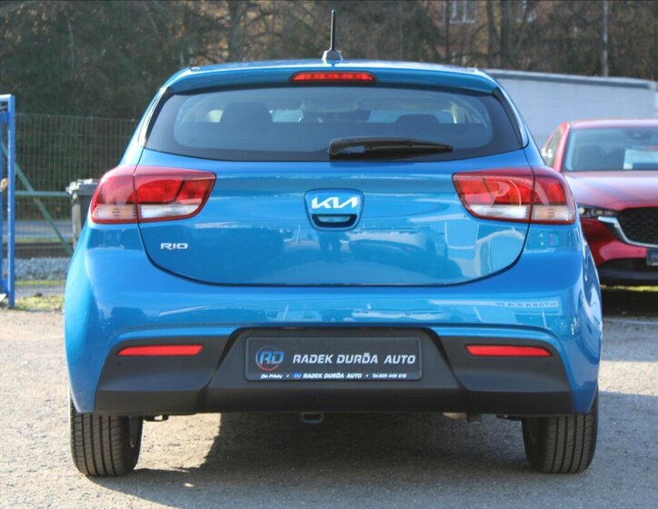 KIA Rio 6