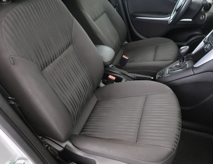 Opel Zafira MPV 1,6 l 100 kw