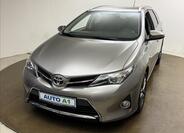 Toyota Auris 1