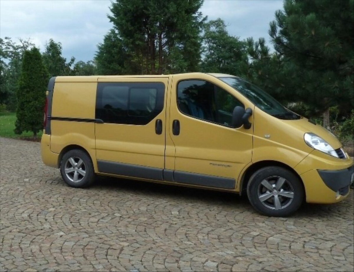 Renault Trafic VAN-Minibus 0,0 107 kw