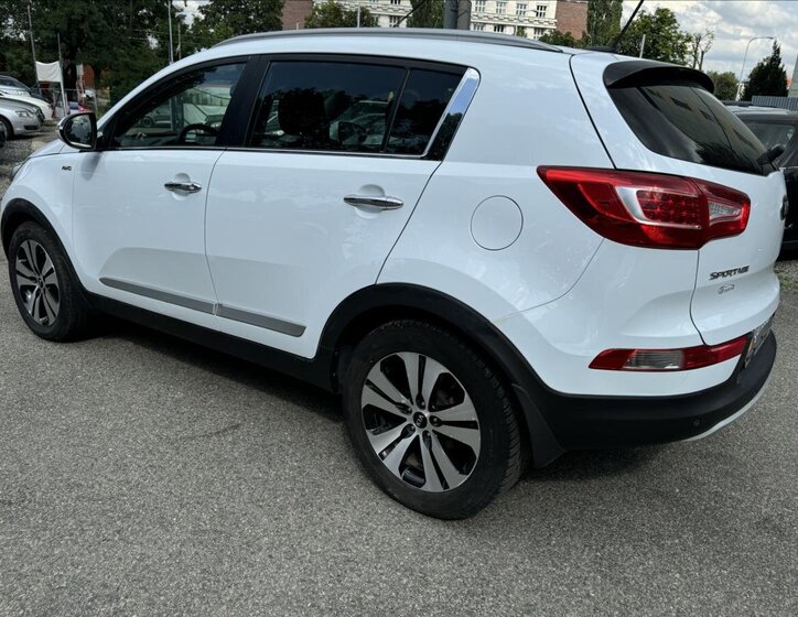 KIA Sportage SUV 2,0 l 135 kw