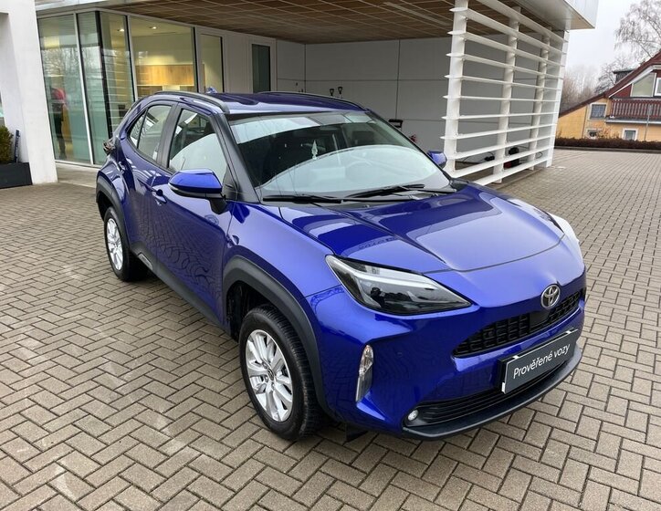 Toyota Yaris Cross 8