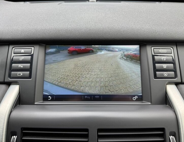 Land Rover Discovery Sport SUV / Terénní 2,0 l 132 kw