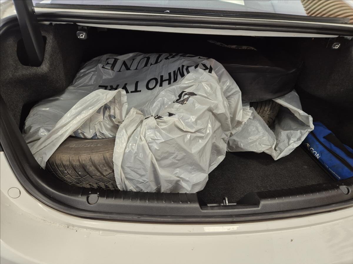 Mazda 6 Sedan 2,0 l 107 kw