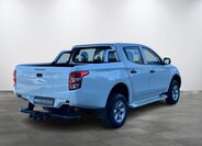 Mitsubishi L200 Pick-up 2,4 l 113 kw