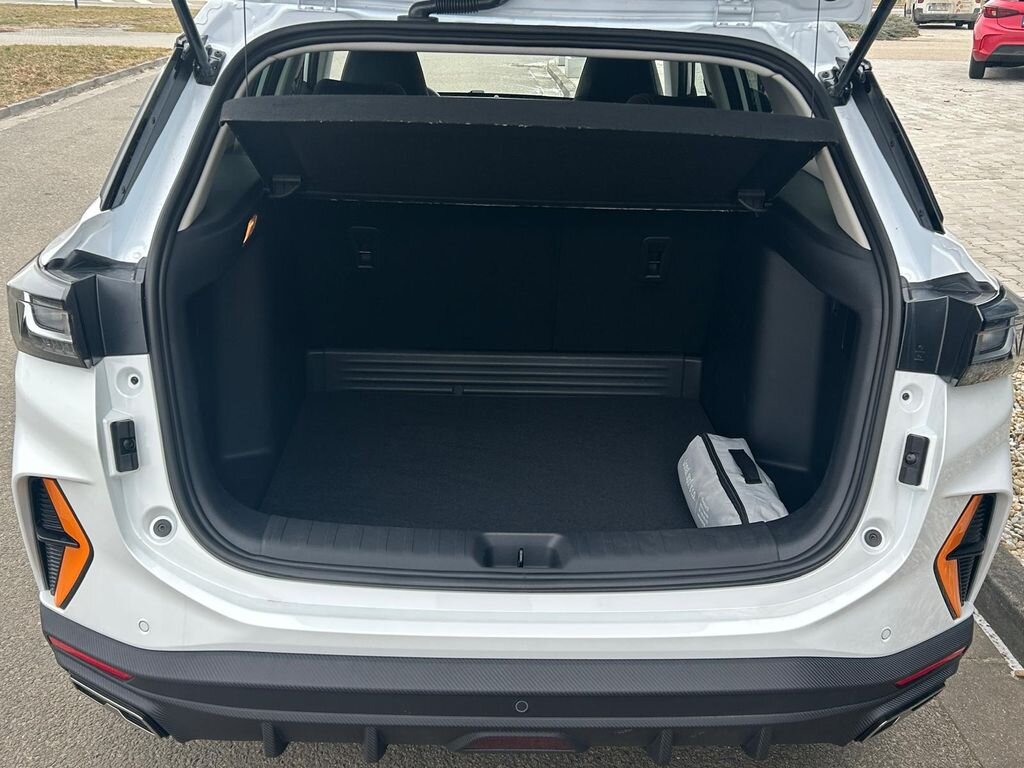 Dongfeng Ostatní Kombi 1,5 l 86 kw