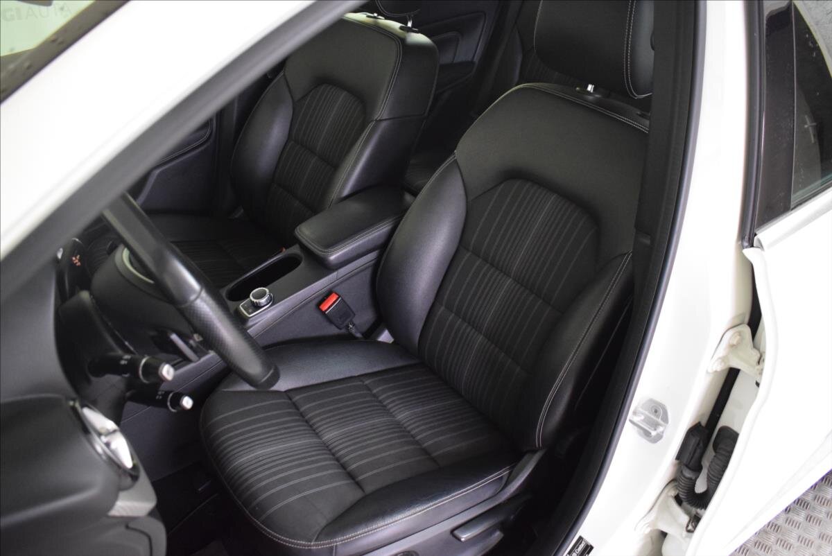 Mercedes-Benz Třídy B Hatchback 1,5 l 80 kw