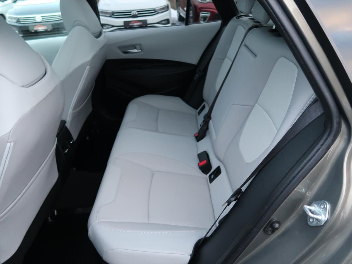 Toyota Corolla Kombi 2,0 l 132 kw