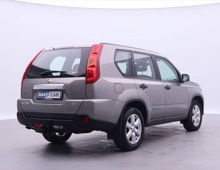 Nissan X-Trail SUV / Terénní 2,0 l 110 kw