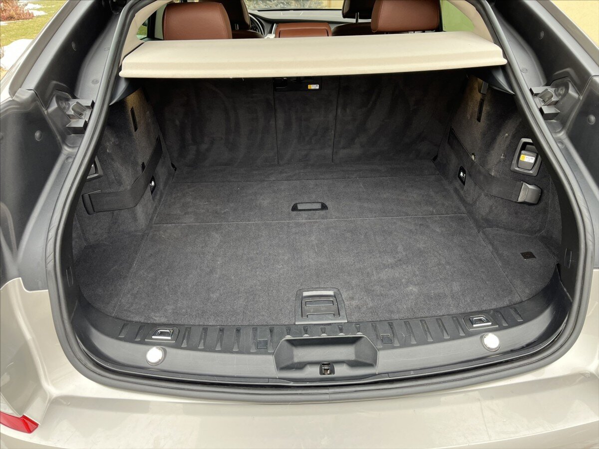 BMW Řada 5 Sedan / Limuzína 3,0 l 190 kw