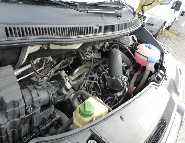 Volkswagen Caravelle 41