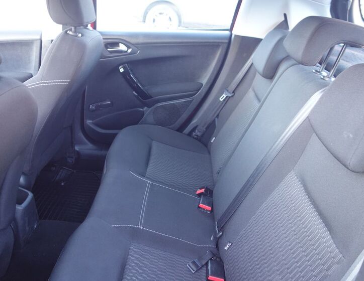 Peugeot 208 20