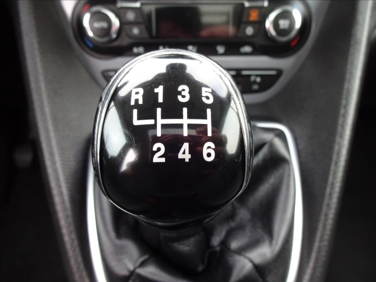 Ford Tourneo Connect MPV 998,0 74 kw