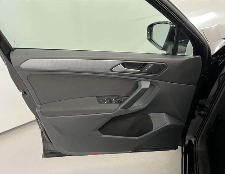 Volkswagen Tiguan 26