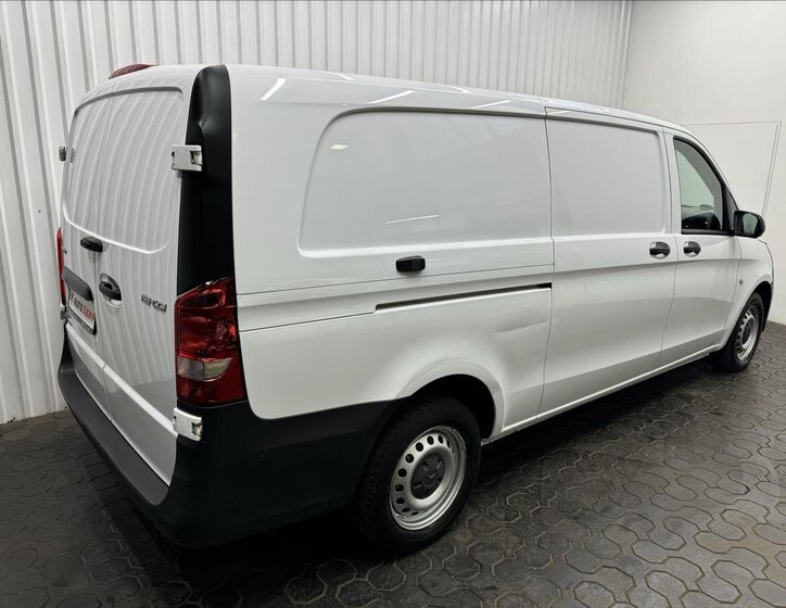 Mercedes-Benz Vito 8