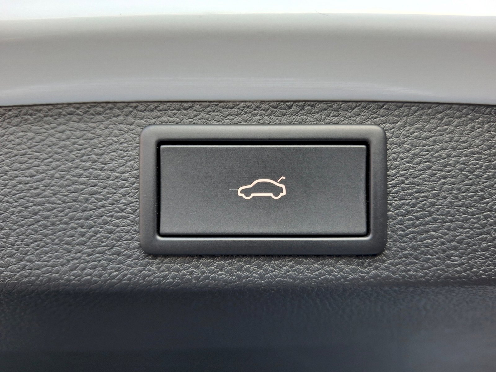 Škoda Karoq SUV / Terénní 1,5 l 110 kw