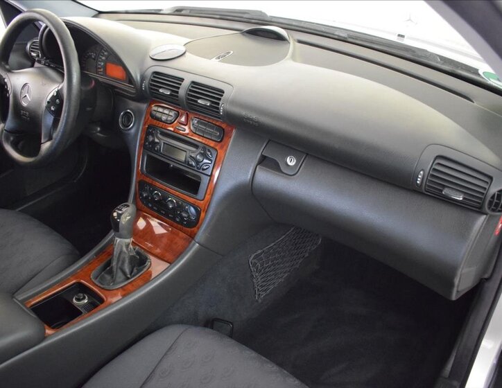 Mercedes-Benz Třídy C Kombi 1,8 l 105 kw