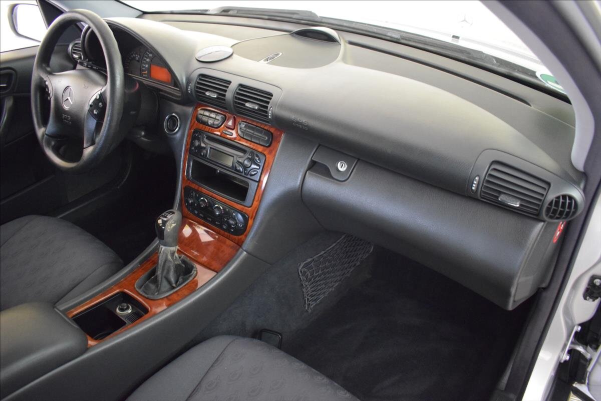 Mercedes-Benz Třídy C Kombi 1,8 l 105 kw