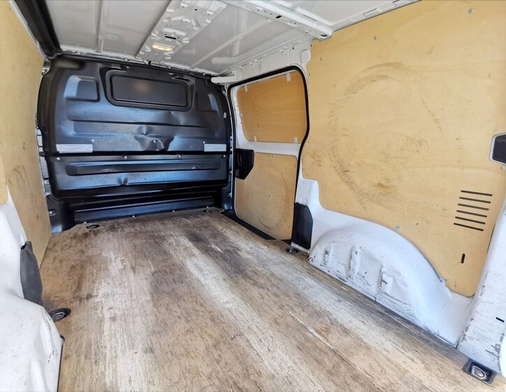 Opel Vivaro Ostatní 2,0 l 110 kw