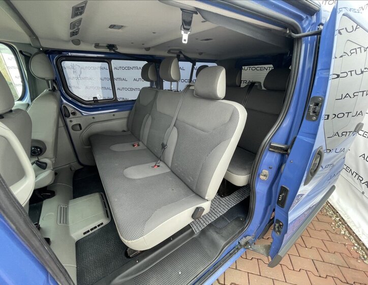 Opel Vivaro MPV 2,5 l 107 kw
