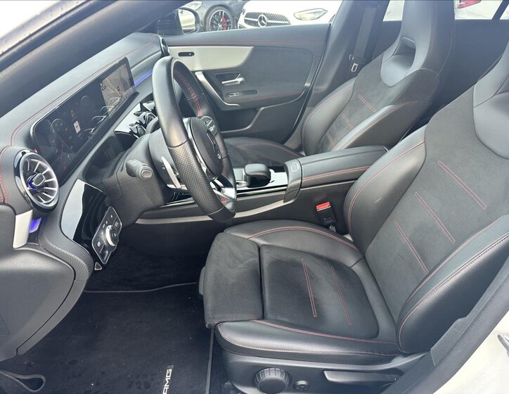 Mercedes-Benz CLA 10