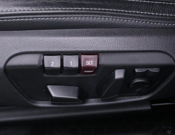 BMW X1 SUV 2,0 l 140 kw