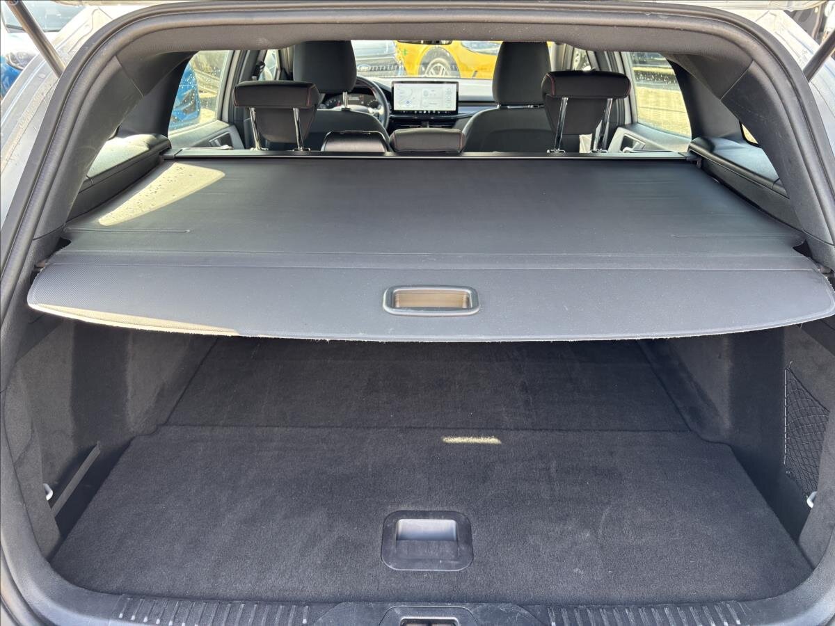 Ford Focus Kombi 999,0 92 kw