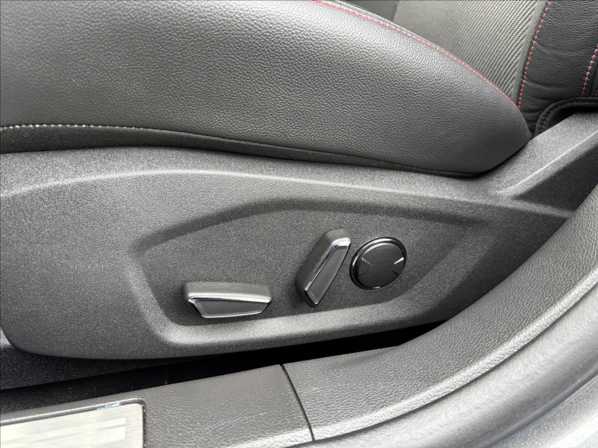 Ford Mondeo Liftback 1,5 l 121 kw