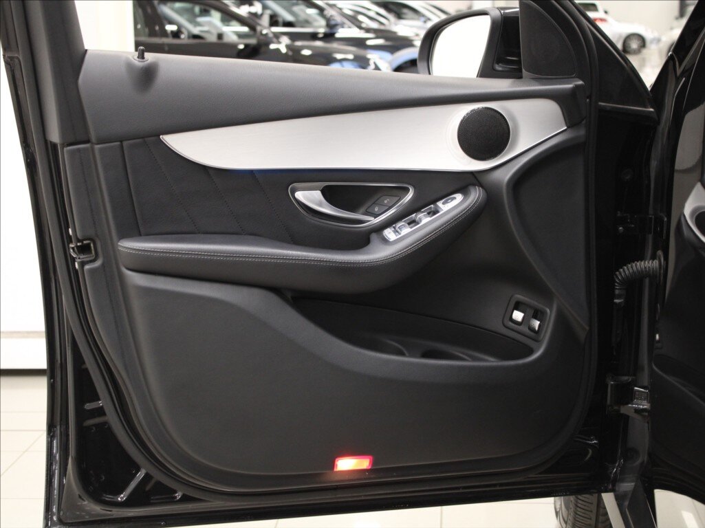 Mercedes-Benz GLC SUV 3,0 l 190 kw