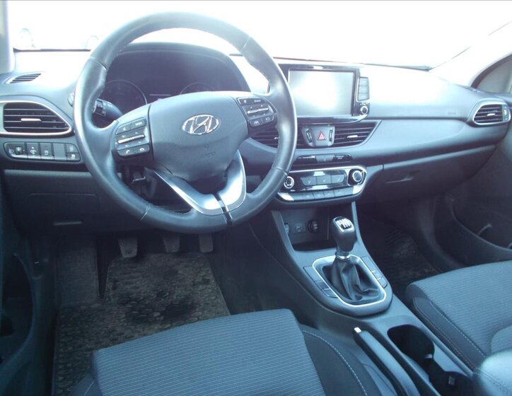 Hyundai i30 Kombi 998,0 88 kw