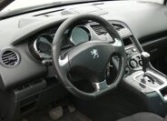 Peugeot 5008 23