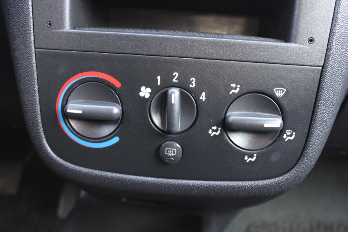 Opel Corsa Hatchback 973,0 43 kw