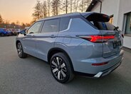 Mitsubishi Outlander SUV / Terénní 2,4 l 225 kw