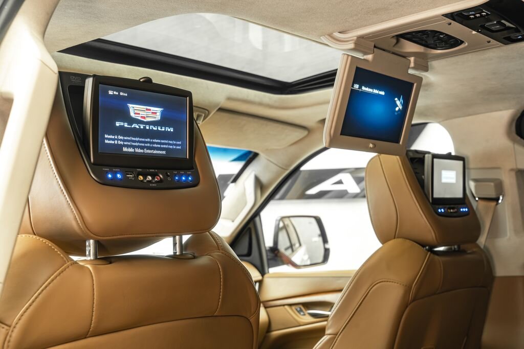 Cadillac Escalade SUV / Terénní 6,2 l 313 kw