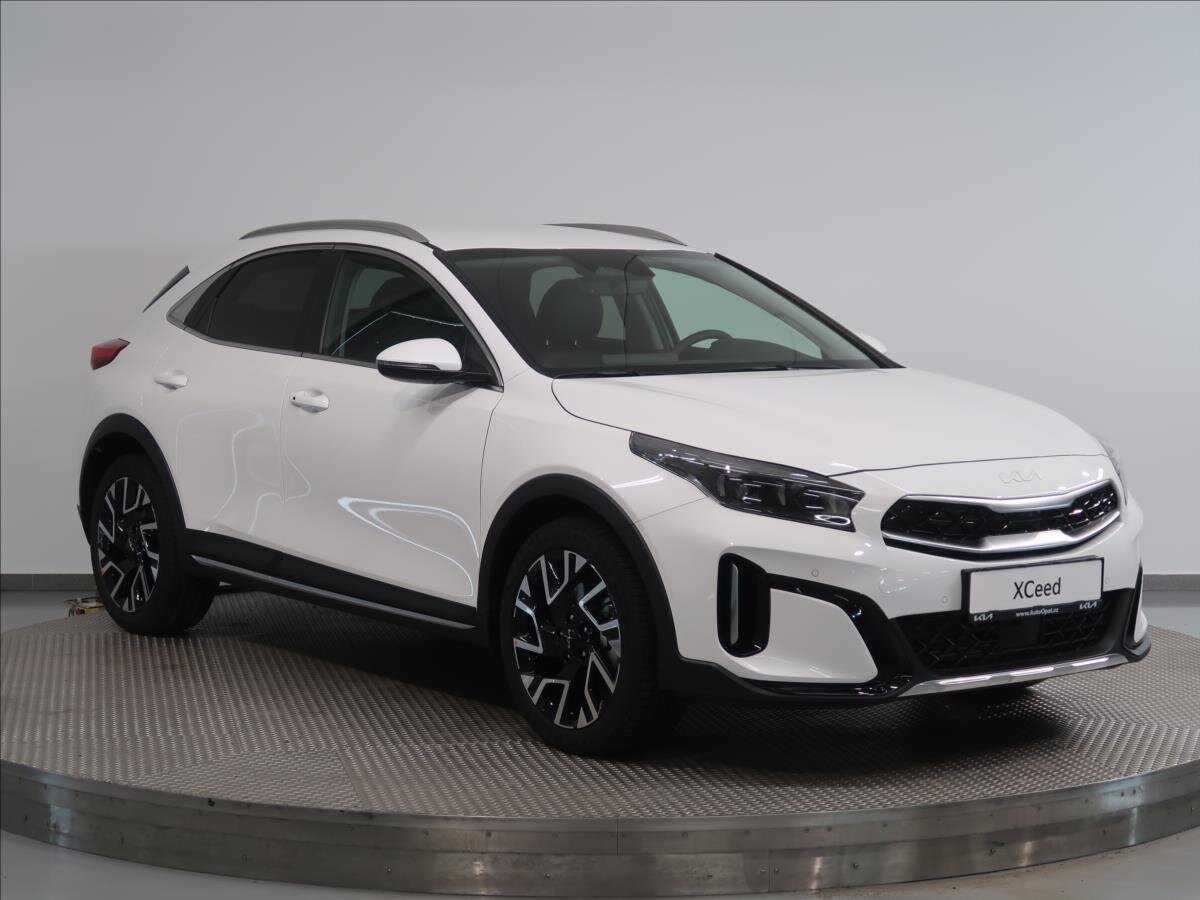 KIA XCeed CUV / Crossover 1,5 l 103 kw