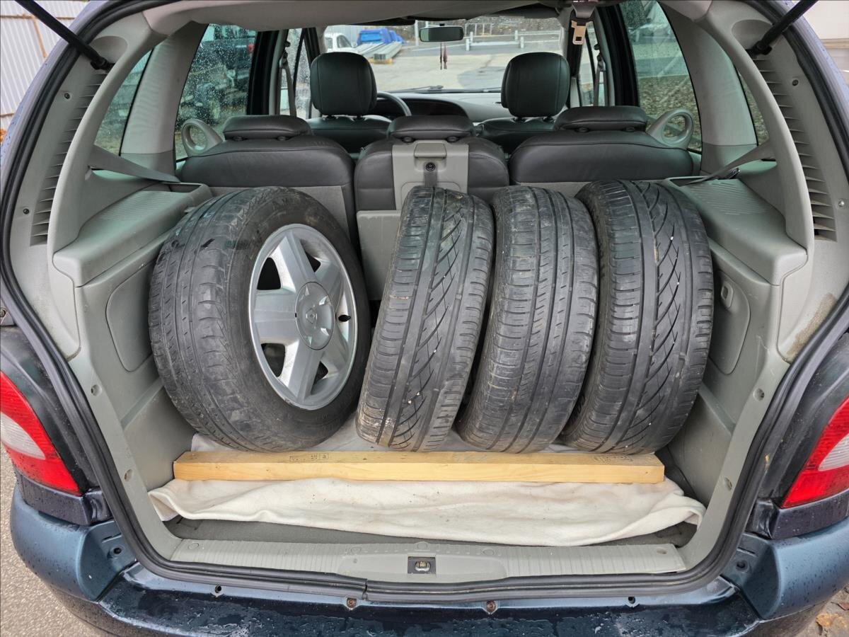 Renault Scénic Kombi 1,6 l 79 kw