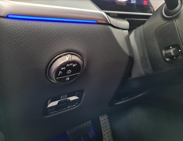 Mercedes-Benz GLC 11