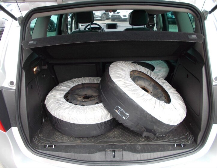 Opel Meriva MPV 1,4 l 88 kw