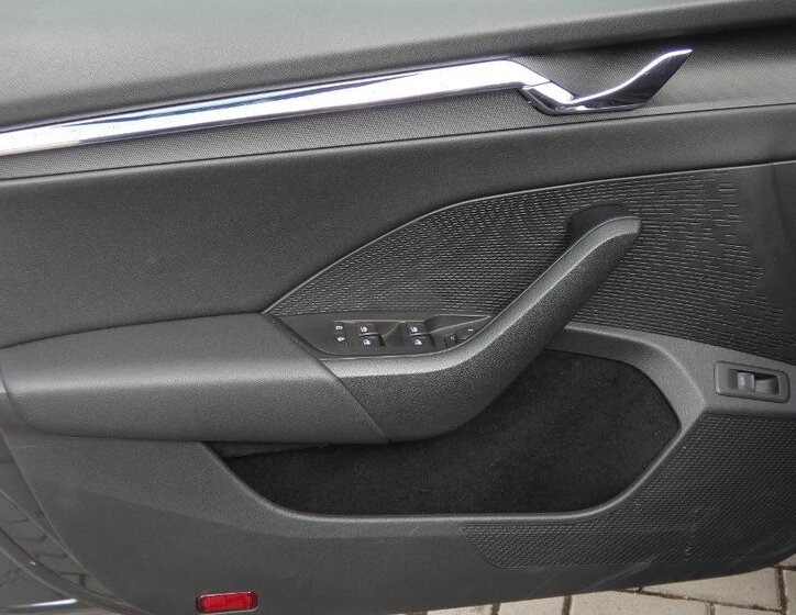 Škoda Octavia Sedan / Limuzína 2,0 l 85 kw