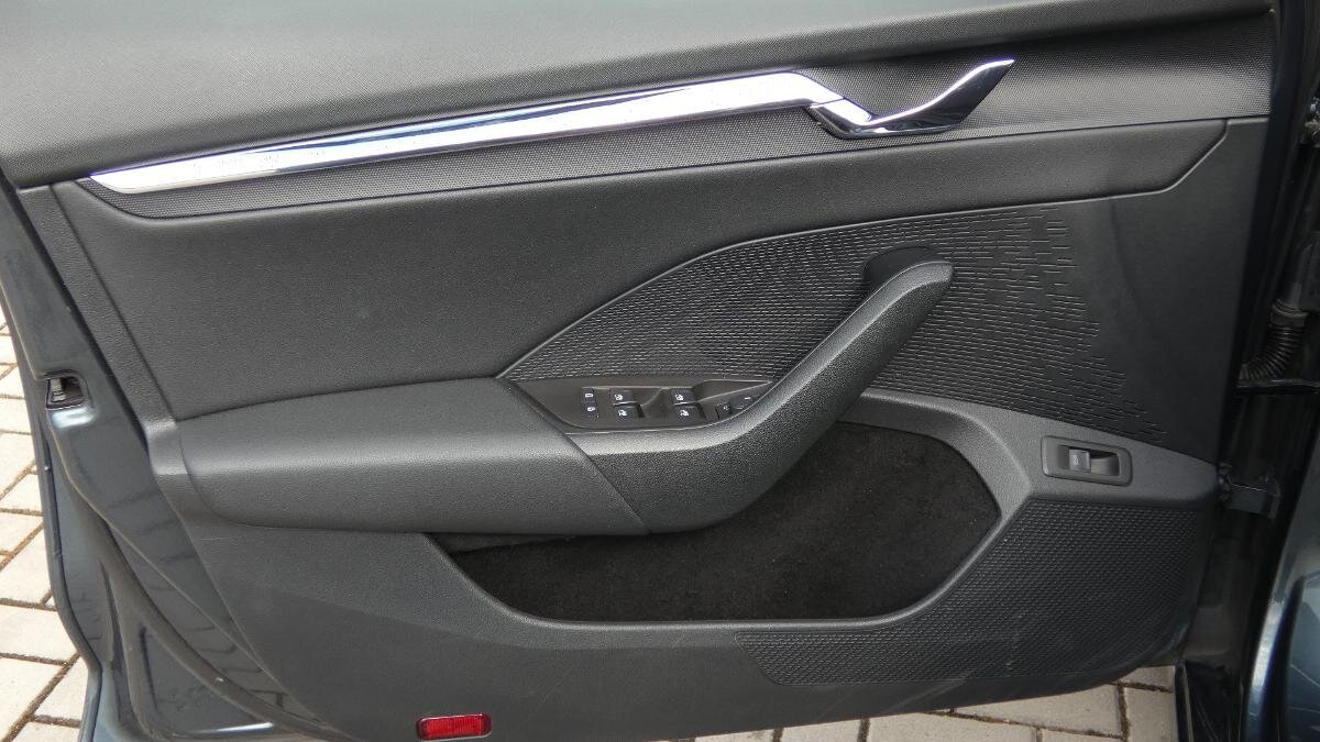 Škoda Octavia Sedan / Limuzína 2,0 l 85 kw