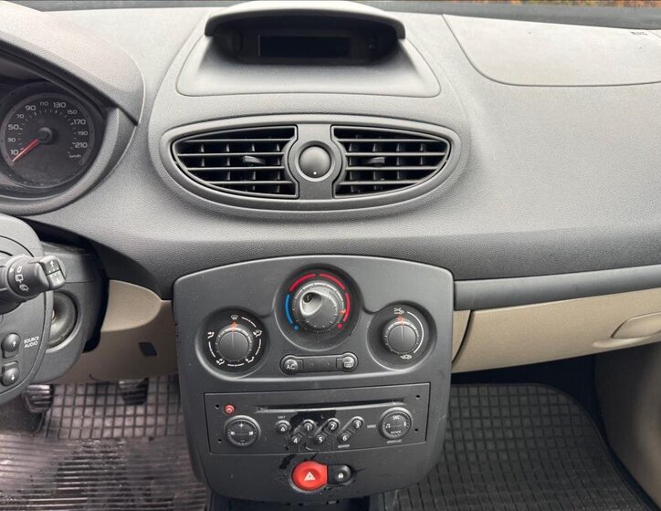Renault Clio Hatchback 1,6 l 65 kw