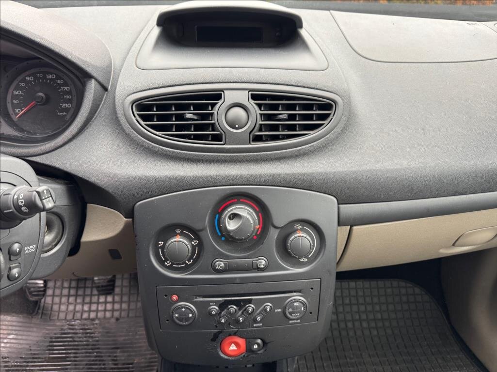 Renault Clio Hatchback 1,6 l 65 kw