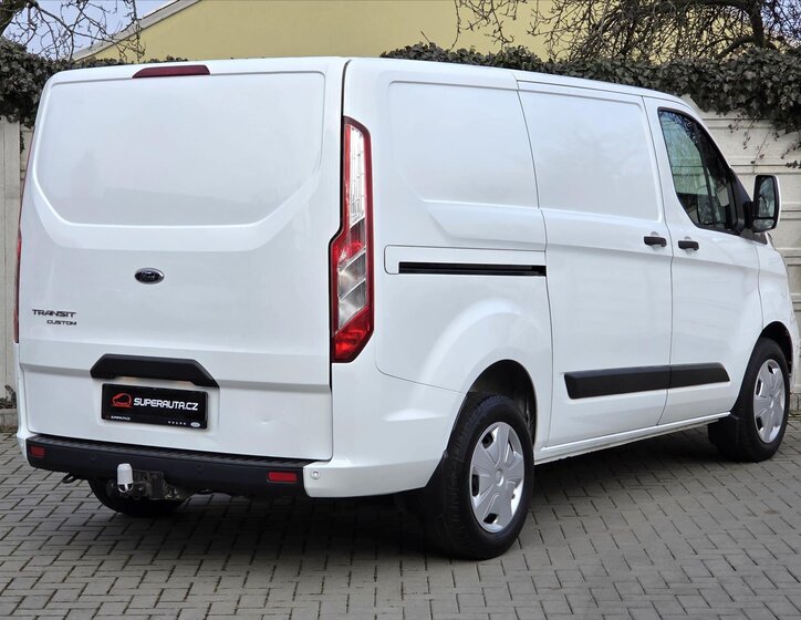 Ford Transit Custom 6