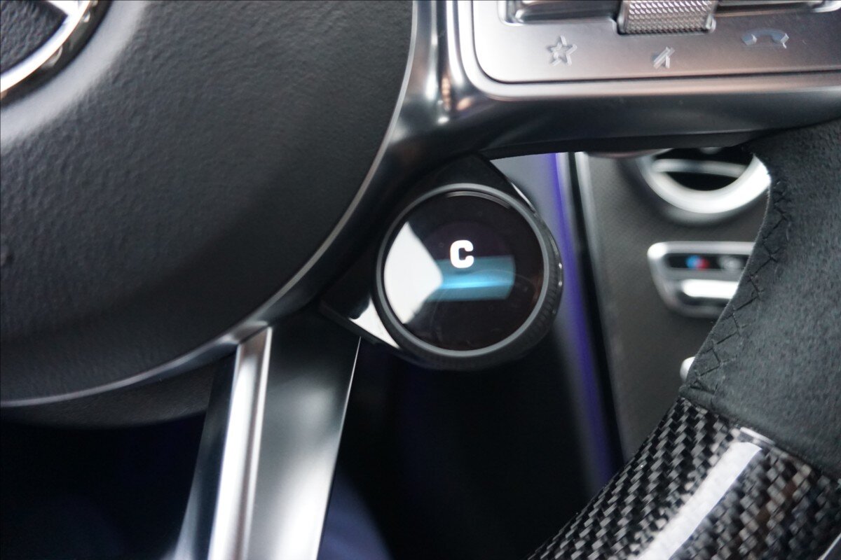 Mercedes-Benz Třídy C Sedan 4,0 l 375 kw