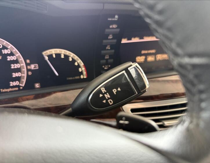 Mercedes-Benz Třídy S 14