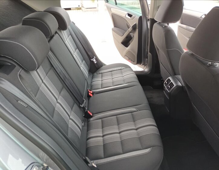 Volkswagen Golf Hatchback 1,2 l 63 kw