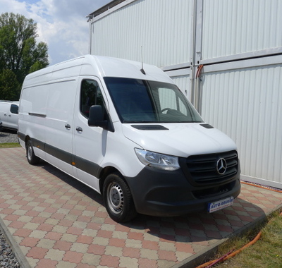 Mercedes-Benz Sprinter 2
