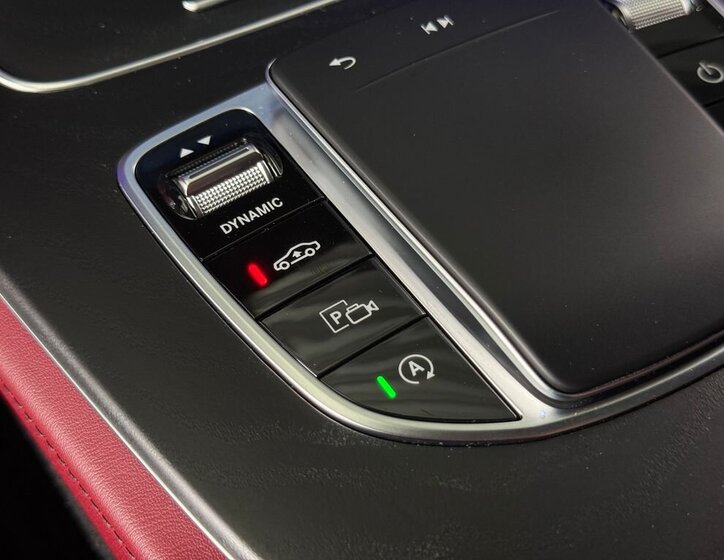 Mercedes-Benz CLS Sedan / Limuzína 2,0 l 195 kw